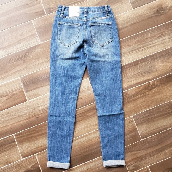High Rise Distressed Jeans - Picture 5 of 6